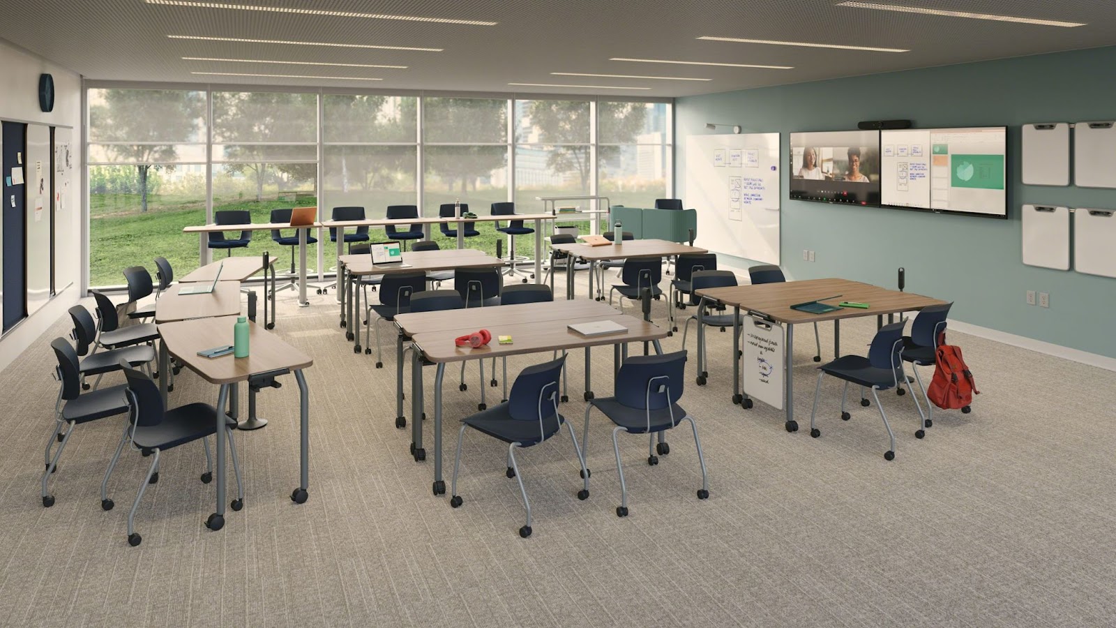 Agree tables from Steelcase in classroom